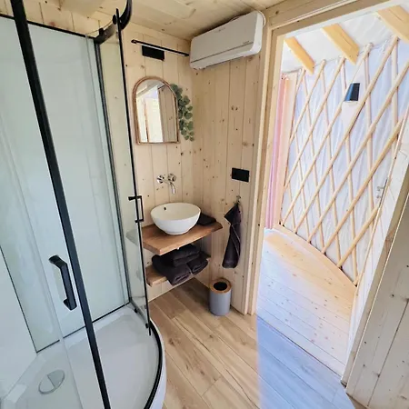 Magnolia Hoeve - Unieke Bestemming Voor Paardenliefhebbers En Bijzondere Overnachtingen In De *