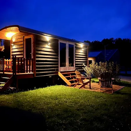 Magnolia Hoeve - Unieke Bestemming Voor Paardenliefhebbers En Bijzondere Overnachtingen In De אתר קמפינג *