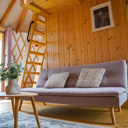 Campeggio Magnolia Hoeve - Unieke Bestemming Voor Paardenliefhebbers En Bijzondere Overnachtingen In De *