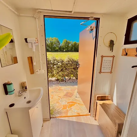 مكان تخييم Magnolia Hoeve - Unieke Bestemming Voor Paardenliefhebbers En Bijzondere Overnachtingen In De Ledeacker