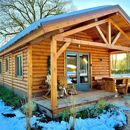 Magnolia Hoeve - Unieke Bestemming Voor Paardenliefhebbers En Bijzondere Overnachtingen In De Campingplatz *