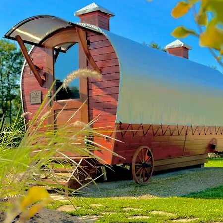Magnolia Hoeve - Unieke Bestemming Voor Paardenliefhebbers En Bijzondere Overnachtingen In De Campingplatz *