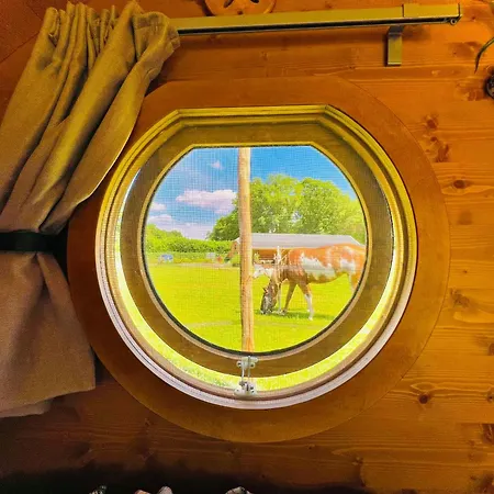 Campeggio Magnolia Hoeve - Unieke Bestemming Voor Paardenliefhebbers En Bijzondere Overnachtingen In De *