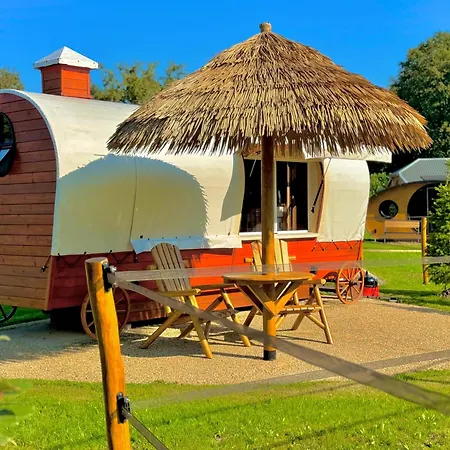 Magnolia Hoeve - Unieke Bestemming Voor Paardenliefhebbers En Bijzondere Overnachtingen In De Campeggio *