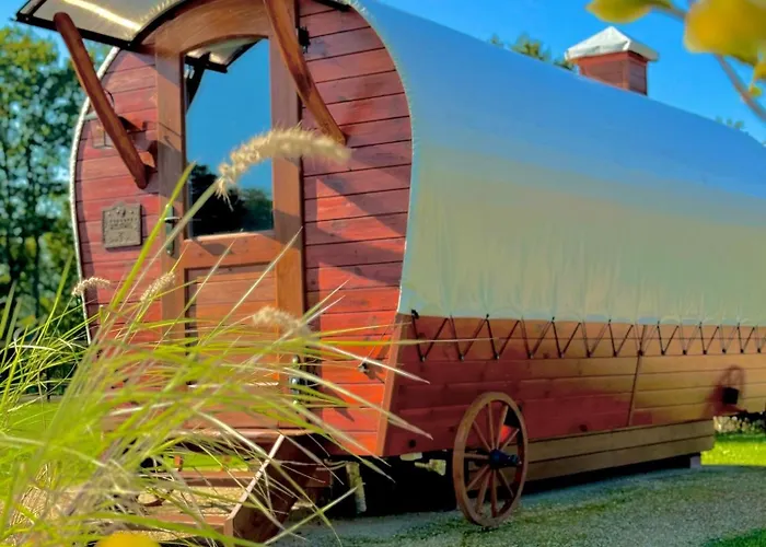 Magnolia Hoeve - Unieke Bestemming Voor Paardenliefhebbers En Bijzondere Overnachtingen In De Campingplatz *