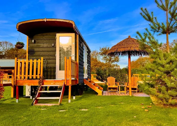 Magnolia Hoeve - Unieke Bestemming Voor Paardenliefhebbers En Bijzondere Overnachtingen In De Campingplatz *