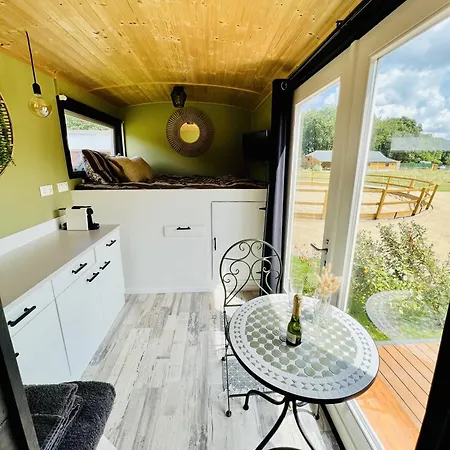 Magnolia Hoeve - Unieke Bestemming Voor Paardenliefhebbers En Bijzondere Overnachtingen In De *