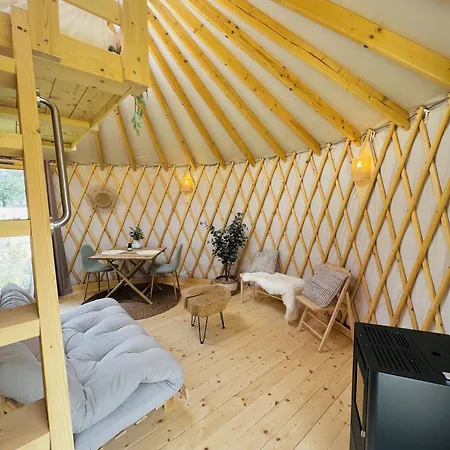 Magnolia Hoeve - Unieke Bestemming Voor Paardenliefhebbers En Bijzondere Overnachtingen In De