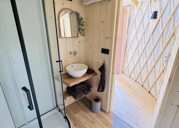 Magnolia Hoeve - Unieke Bestemming Voor Paardenliefhebbers En Bijzondere Overnachtingen In De *