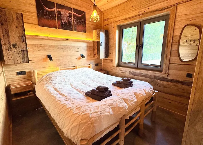 Magnolia Hoeve - Unieke Bestemming Voor Paardenliefhebbers En Bijzondere Overnachtingen In De Campsite Ledeacker